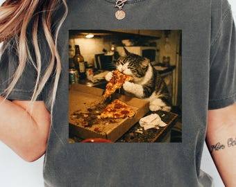 Funny Cat Eating Pizza Shirt, Vintage Meme Cat T-Shirt, Comfort Colors Retro Cat Graphic Tee, Cat Lover Gift Kids, Unisex Parody Cat Shirt