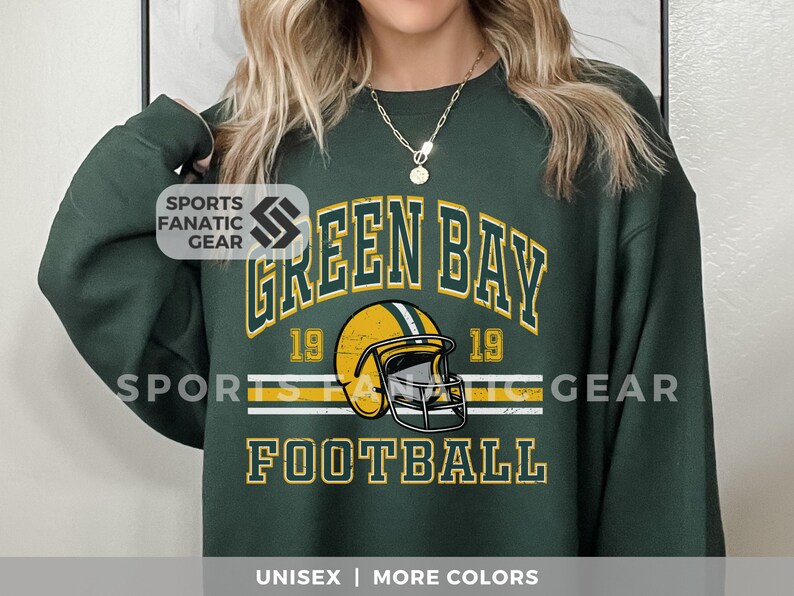 Green Bay Trendy Crewneck Vintage 80s Retro Style Football Fan Gift Sweatshirt for Game Day Womens Mens Tailgate Shirt Forest Green