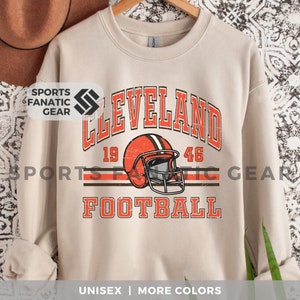 Cleveland Crewneck Sweatshirt, Trendy Vintage Style Football Shirt for Game Day