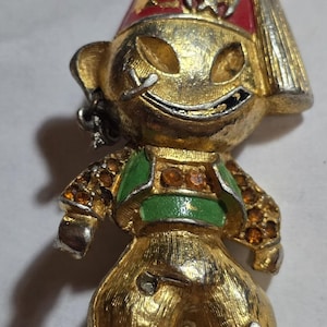 HARRY KLITZNER 1960 Rhinestone Enamel Shriner Turkish Swordsman Brooch