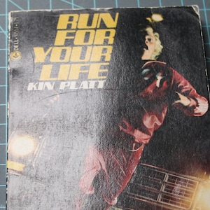 Rare Run For Your Life Softcover by Kin Platt 1979 Young Adult Fiction image 1