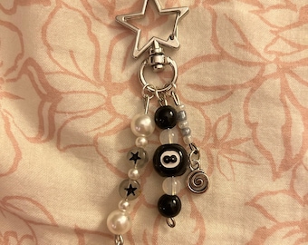 8-Ball Keychain