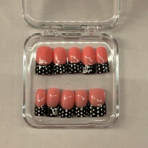 Polka Dot Skull Nails