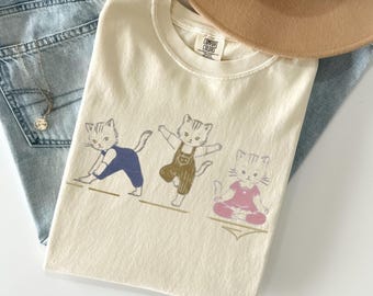 Cute Cat Yoga Unisex T-Shirt | Soft Cotton Tee for Animal Lovers, Yoga Instructor Gift, Hot Yoga TShirt, Cat Lover Tee, Fitness Shirt