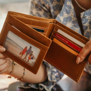 Cartera personalizada, cartera para hombre, cartera grabada, cartera para padrinos de boda, cartera de cuero, cartera personalizada, regalo de novio para hombres, regalo del día del padre para él