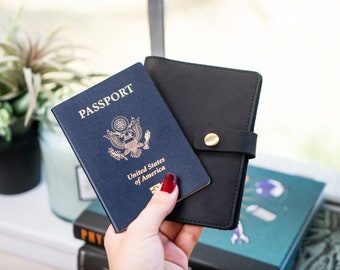 Personalized Leather Passport Cover, Personalized Passport Holder, Personalized Gifts, Custom Passport Holder, Wedding gifts, Gifts for Mom