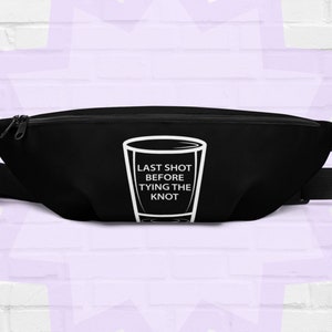 Última foto antes de amarrar o nó Pochete, bolsa de cinto preto, copo branco, bolsa tiracolo, presente de despedida de solteiro ou despedida de solteira
