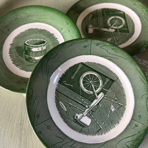 Vintage 1950&#39;s Colonial Homestead Green Saucers Made In USA