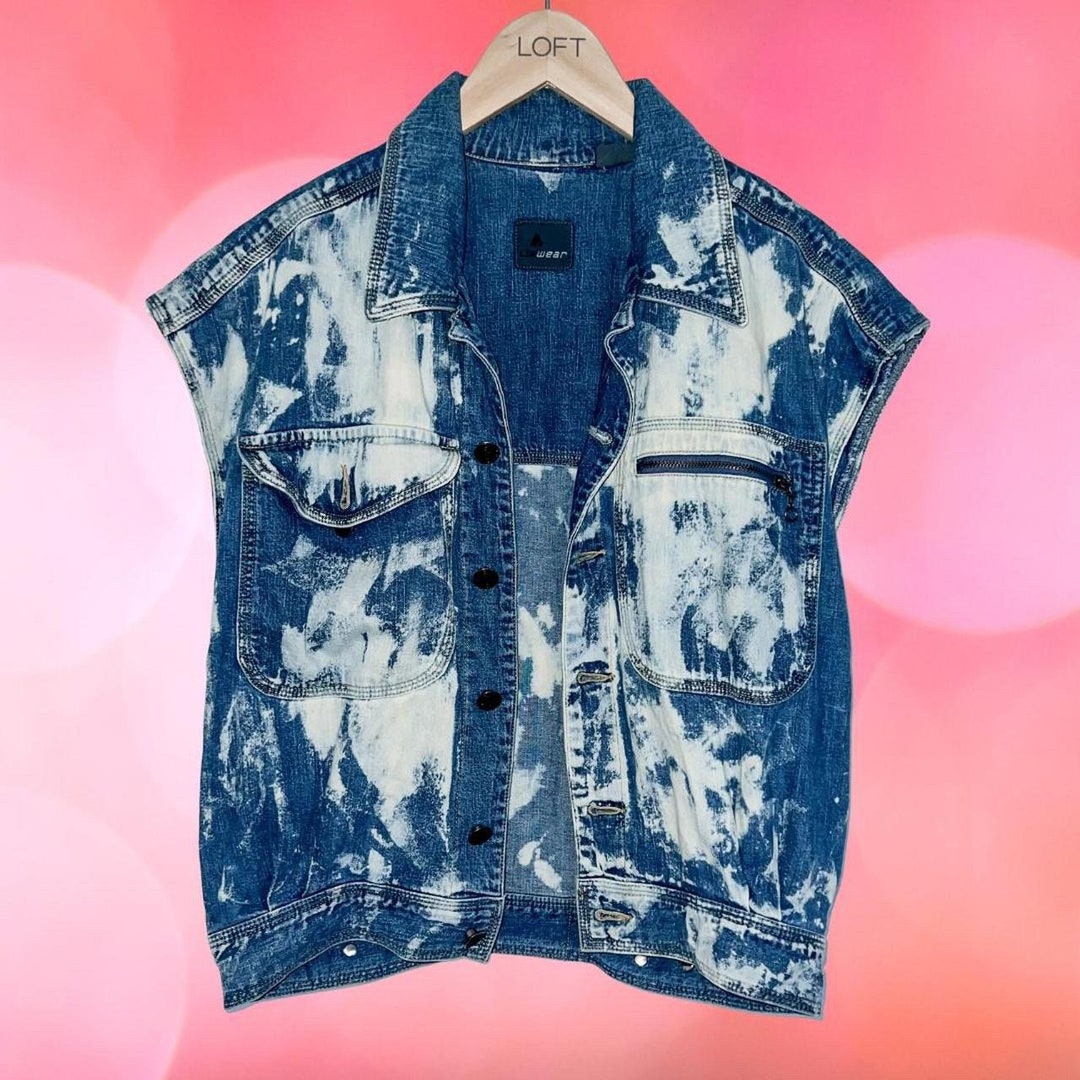 Acid-Wash Multi-Pocket Utility Denim Vest main image 1