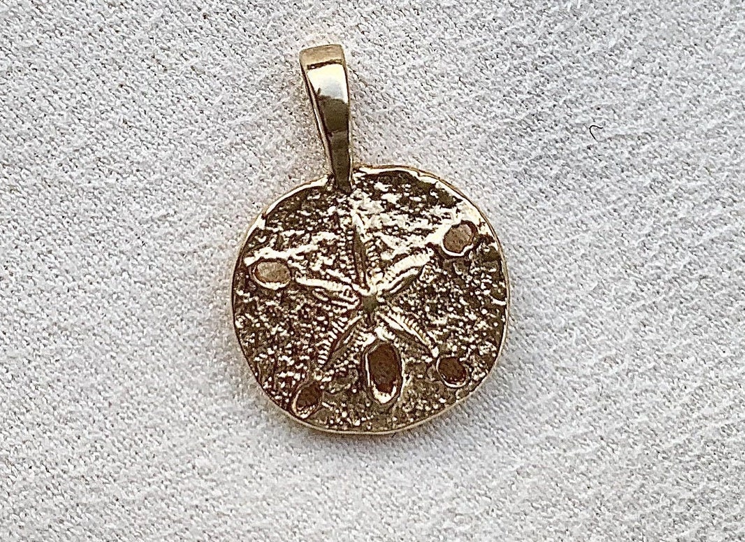 14k Gold Sand Dollar Italy