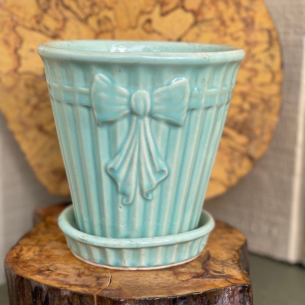 Shawnee Pottery Planter - Mint Aqua Green