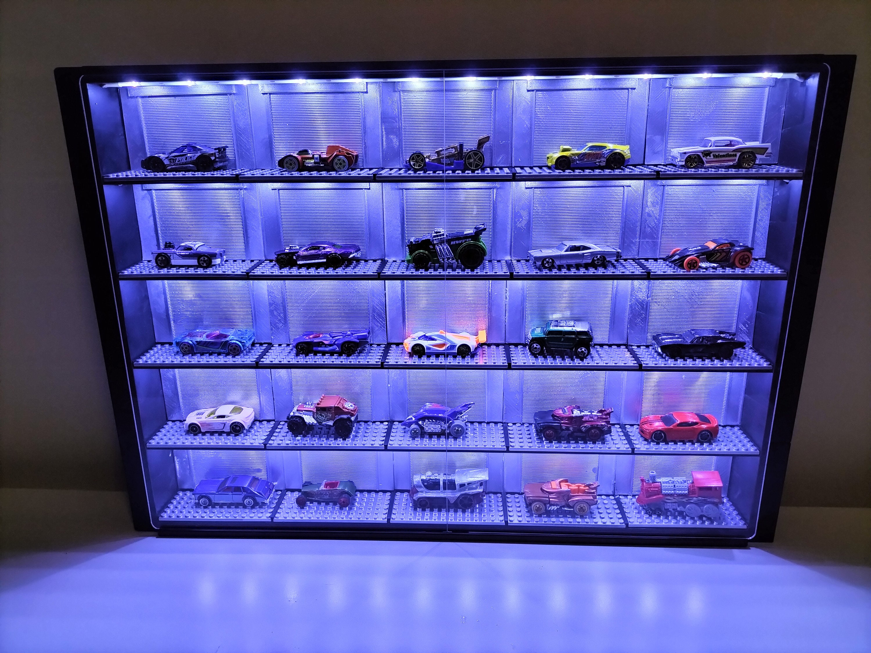 ホットウィール　コレクター ディスプレイ　DISPLAY CASE Amazon.co.jp: SpaceApe 壁掛けディスプレイケース ホットウィール用