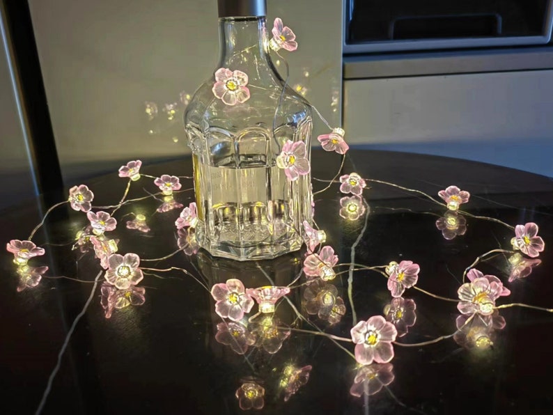 Pink Sakura Copper String Lights, Cherry Blossom Fairy Lights, Romantic Flower String Lights for Bedroom Decor, Wedding lights, Gift for Mom imagem 7