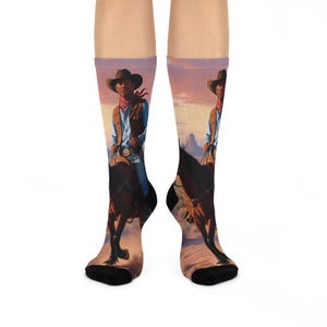 Cowboy Crew Socks - Western Style, Cushioned Comfort, Gift for Horse Lovers, Unique Socks for Men and Women, Perfect for Riding, Western