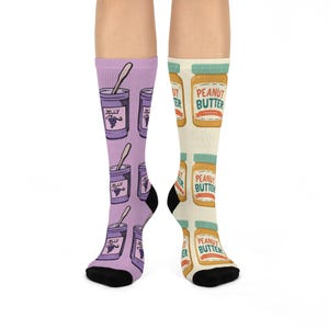 Matchande vadderade rundstrumpor med jordnötssmör och gelémönster | Foodie Novelty Socks