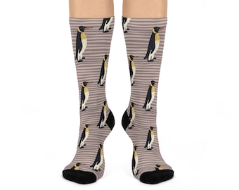 Penguin Pattern Cushioned Crew Socks, Cute Socks for Animal Lovers, Snug Winter Wear, Perfect Gift for Holidays, Fun Fashion Accessories