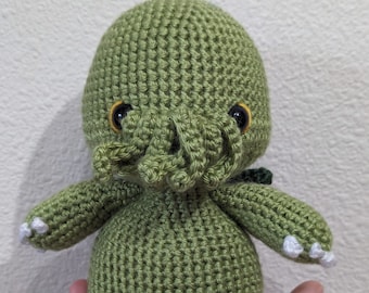 Boneca Cthulhu Amigurumi de crochê artesanal