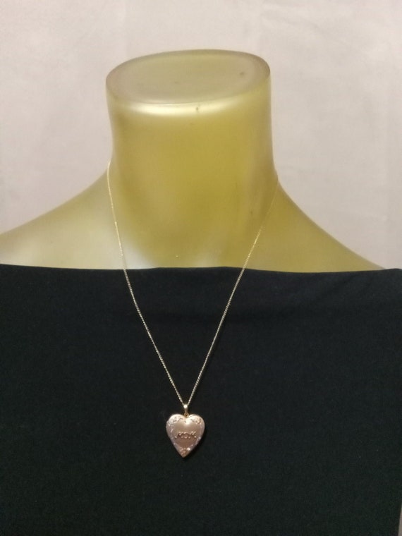 14 kt Gold Filled Mom Heart Locket - image 1