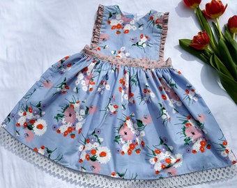 Vestido de vainilla de algodón para niña, 3-4 años, estampado de flores, tela Liberty, único en su tipo, hecho a mano, regalo de cumpleaños