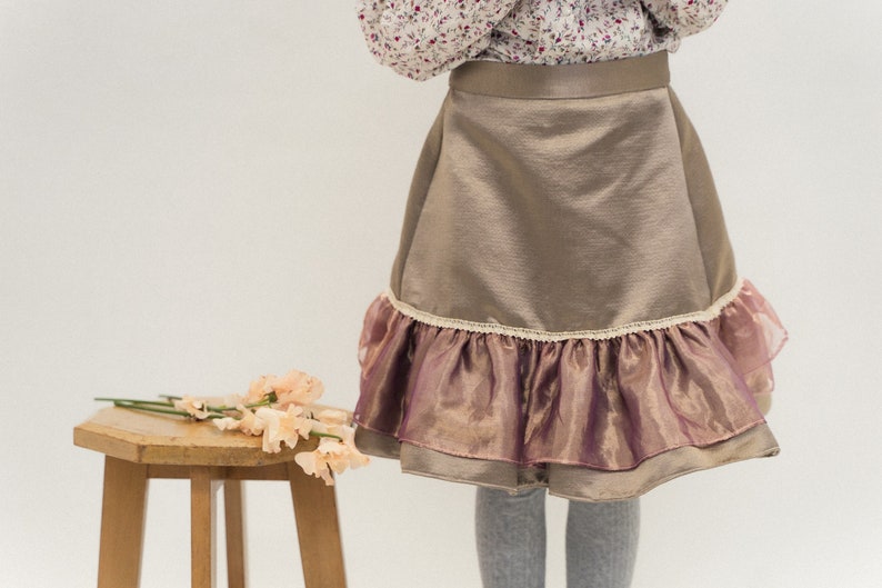 Meisjes occasionele rok, Rose goud, Beige roze, Luxe, Leeftijd 8-11, 40cm lengte verzamelde rok, Tailleomvang 61-85cm, Handgemaakt, Verjaardagscadeau afbeelding 1