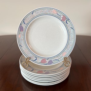 Mikasa - Tropical Island - Salad Plates - 8 3/8&quot; - Set of 8 - floral pattern - vintage Mikasa