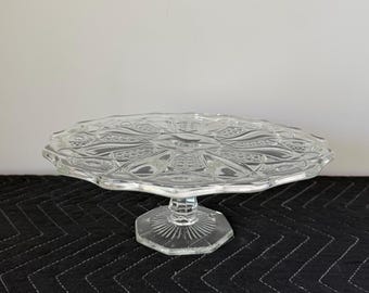 LE Smith–Style Crystal Pedestal Cake Stand • Quintec Pattern • 11.25" • Vintage Elegance