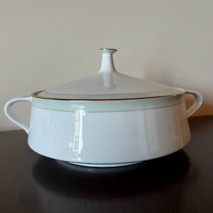 Noritake - Japan - Royal Crockery - Covered Vegetable dish - vintage serveware