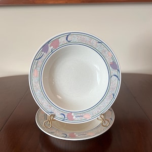 Mikasa - Tropical Island - Large Rim Soup Bowls - 9 3/8&quot; - Set of 2 - floral pattern - vintage Mikasa