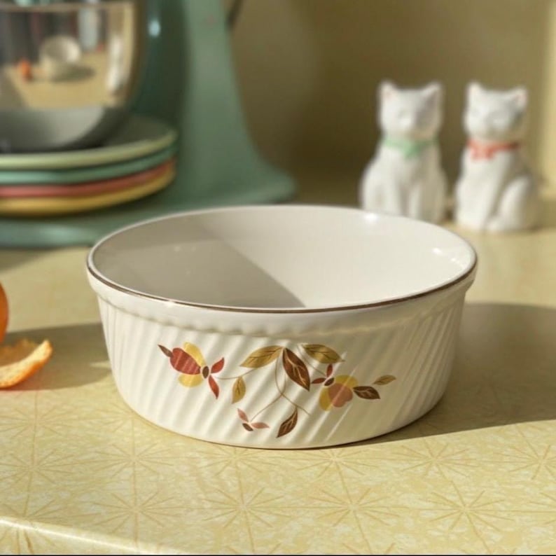 Vintage Hall Autumn Leaf French Baker - Thumbnail 2