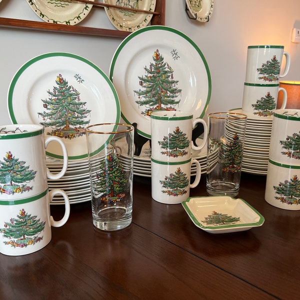 Spode - Sapin de Noël - Liseré vert - Vaisselle des Fêtes - assiettes plates, assiettes à salade, assiettes à pain/beurre, tasses, gobelets, cendrier