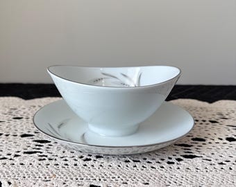 Vintage Mikasa Silver Wheat Gravy Boat • Fine China, Platinum Trim
