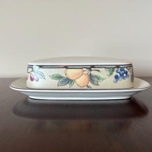 Mikasa - Garden Harvest - 1/4lb butter dish - vintage dinnerware