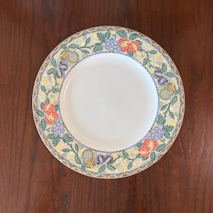 Mikasa - Chelsea Court - Dinner Plates - 10.75&quot; - Set of 4 - fruit mosaic pattern - vintage Mikasa