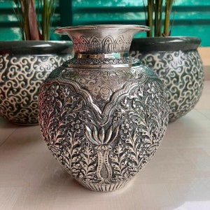 Duitse zilveren kalash, gesneden kalash, kalash voor puja, kalash, kleine bloemenvaas, poeja-accessoires, gratis expreslevering, zilveren pot