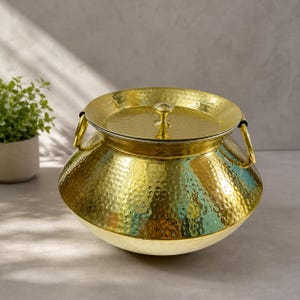 Panela Handi martelada em latão puro com tampa: Panela martelada para servir, utensílio de cozinha indiano, decoração de cozinha