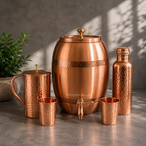 Dispensador de agua de cobre martillado, tanque de agua ayurvédico de 12 litros, diseño de grabado antiguo, jarra dispensadora con vaso.