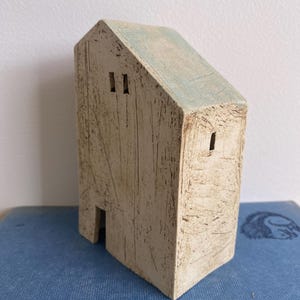 House - Handmade ceramic