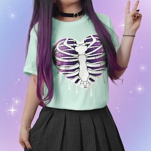 Pastel Goth Drippy Rib Cage Shirt, Harajuku Yami Kawaii Zombie Tshirt, Gurokawa Creepy Cute Skeleton T-Shirt, Spooky YamiKawaii Menhera Kei