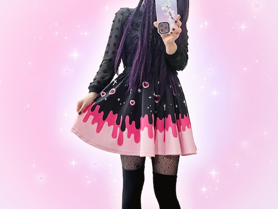 Drippy Heart Pastel Goth Skirt, Black and Pink Yami Kawaii Skirt