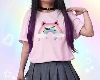 Kawaii Rainbow Cat Shirt, Harajuku Pastel Goth Shirt, Creepy Cute Bats Yami Kawaii Clothing, Yamikawaii Decora Cutecore Japanese Streetwear
