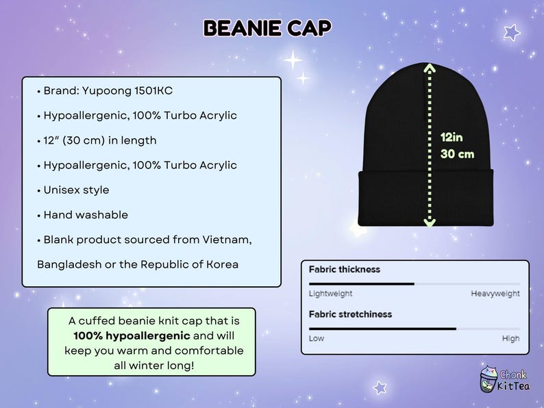 Op de afbeelding: Zwarte gebreide beanie met een lengte van 30 cm. De beanie is gemaakt van 100% hypoallergene Turbo-acryl en is handwasbaar. De beanie wordt beschreven als een gebreide beanie met omslag die 100% hypoallergeen is en je de hele winter warm en comfortabel houdt!