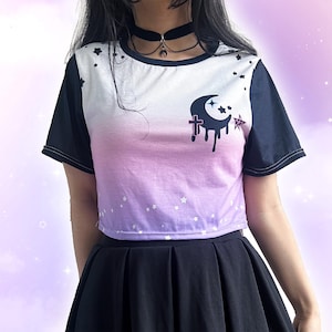 Pastel Goth Crop Top Yami Kawaii Trippy Moon Cropped Shirt Starry Creepy Cute Fairy Kei Pink Gradient Aesthetic Crop T-Shirt Yume Kawaii Top