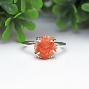 Sunstone Raw Stone Ring, 925 Sterling Silver Ring, Crystal Gift for Her, Sunstone Jewelry, Rough Gemstone Ring, Raw Sunstone Ring