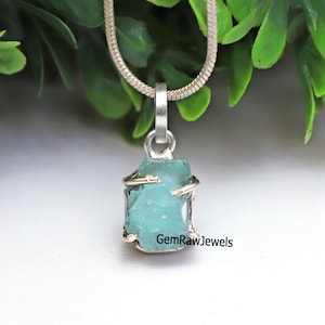 Natural Neon Apatite Raw Pendant, Apatite Rough Pendant, 925Silver, Crystal Handmade Apatite Jewelry, Minimalist Pendant, Apatite Necklace