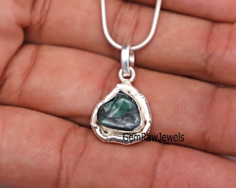 Raw Emerald Pendant, Emerald Necklace May Birthstone Pendant, Rough Emerald Jewelry, Designer Pendant, 925 Silver, Women Pendant, Gift Her