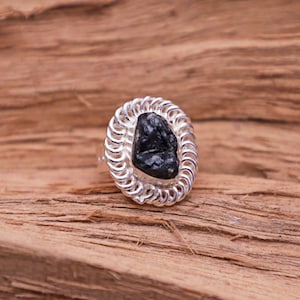 Natural Blue Sapphire Raw Ring, Corundum Crystal, Sterling Silver, Dark Blue Uncut Stone Ring, September Birthstone, Designer Raw Ring