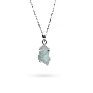 Raw Aquamarine Pendant, Aquamarine Crystal Pendant, 925 Silver Pendant, March Birthstone Jewelry, Raw Gemstone Pendant, Aquamarine Necklace