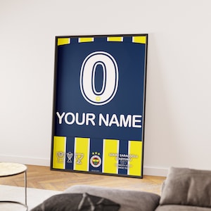 Anpassbarer Fenerbahce Fußball Jersey Rahmen | Digitales Druckmaterial | Sport unter dem Motto Wandkunst | Besonderes Tag Geschenk | Fußball Poster