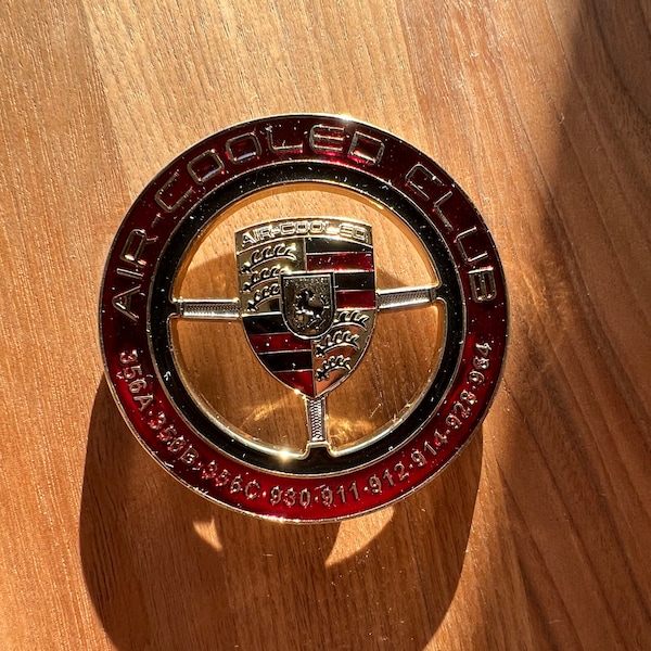 Porsche air cooled club grille badge