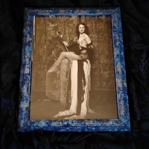 1920&#39;s Era Vintage Art Photo of pretty Ziegfeld Follies Girl, Marjorie Levee